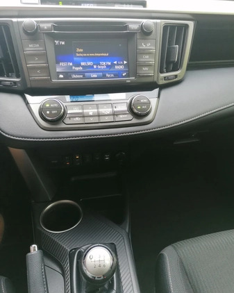 Toyota RAV4 cena 61800 przebieg: 241000, rok produkcji 2014 z Brodnica małe 326